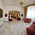 Angelina Hotel 4*