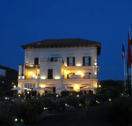 Hotel Angelina 4*